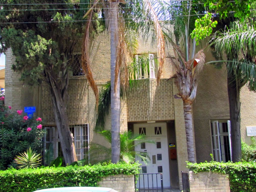 Historic Villa in the Heart of Tel Aviv for Sale