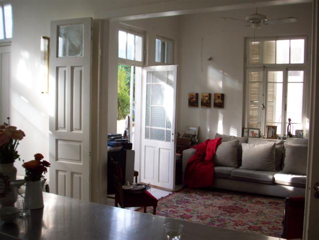 Unique 2BR Apartment in Historic Tel Aviv