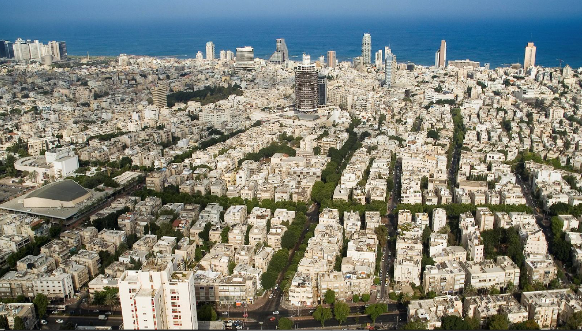 Full Floor Apartment for Sale in the G Tower in Central Tel Aviv