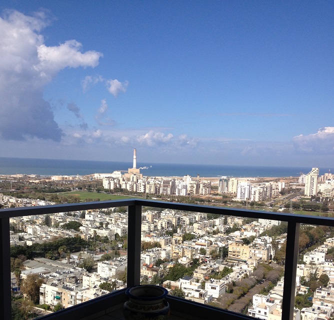 3 Bedroom Apartment for Rent in the Akirov Tower in North Tel Aviv