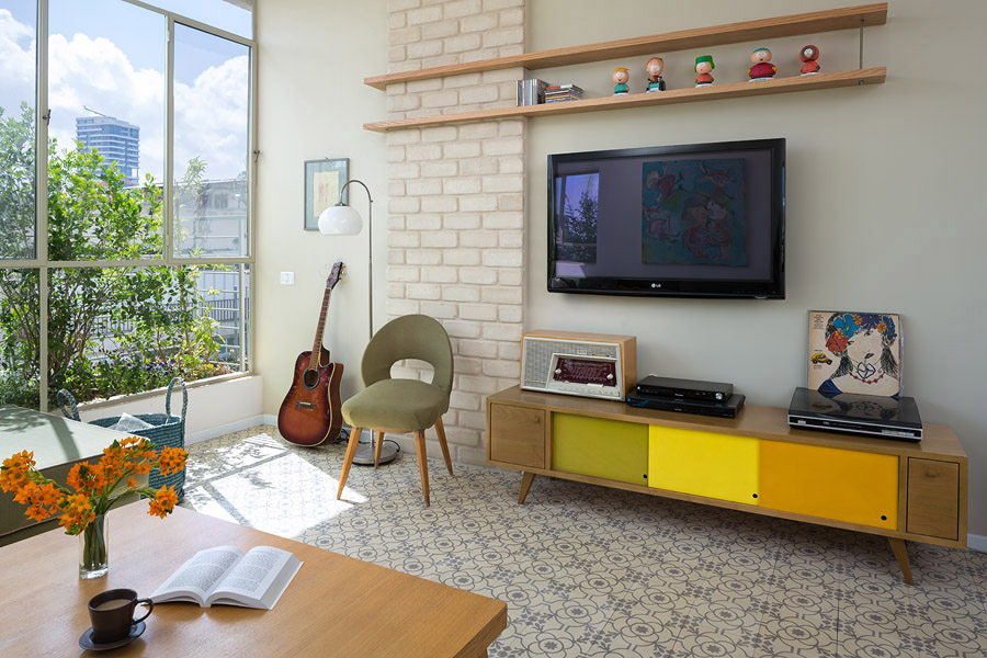 Beautifully Designed Seaside Apartment in Central Tel Aviv