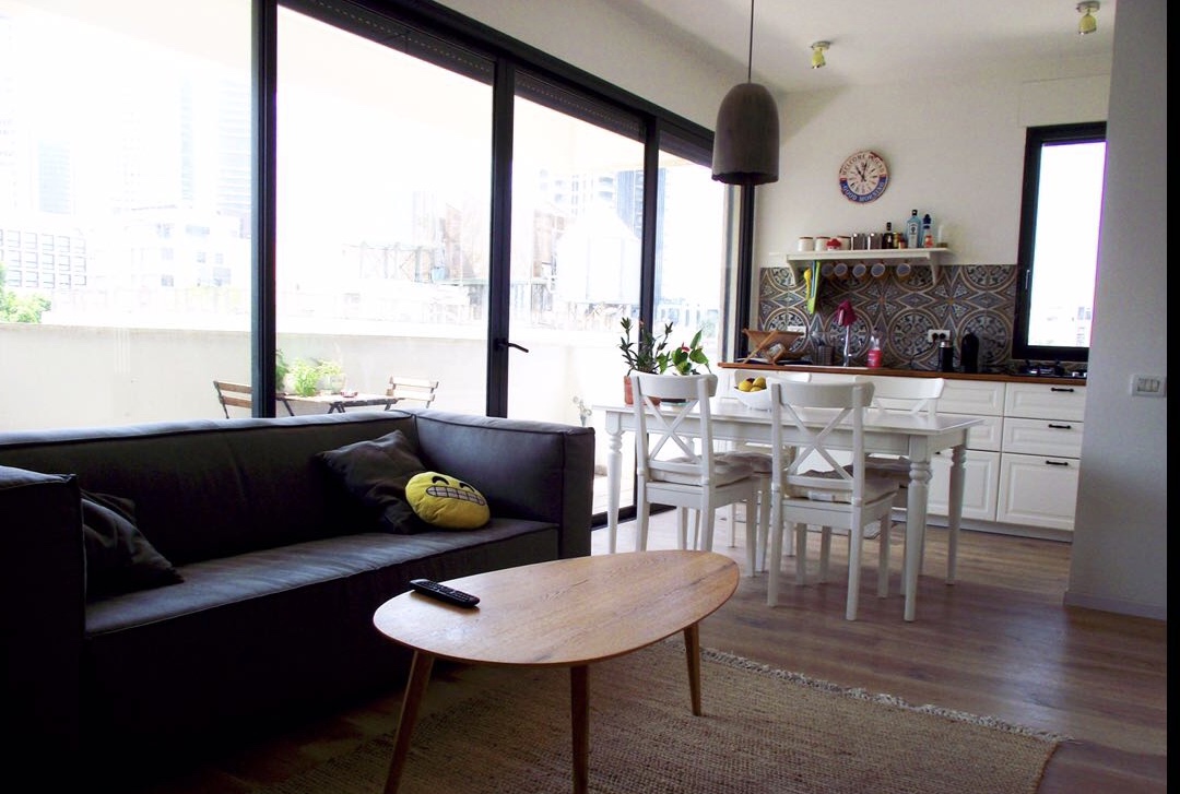 New 2 Bedroom Apartment for Rent Next to Nahalat Binyamin in the Heart of Tel Aviv