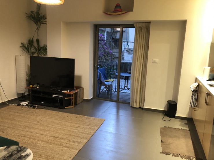 2 Bedroom Apartment for Mid-Term Rent in the Florentine Quarter of Tel Aviv